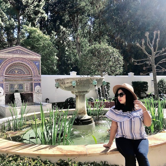 Meet your Posher, Maria - Picture 3 of 3